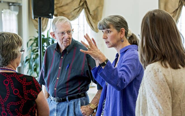  Artist visits retirement community, shares work