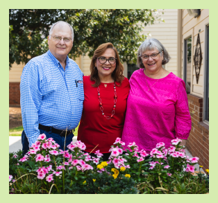 volunteers at concordia life plan community